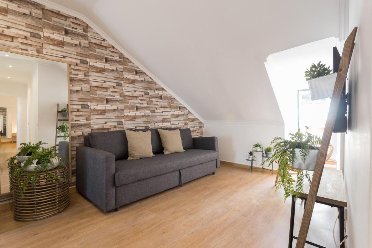 Rato Cozy 3br W/balcony - By Lu Holidays